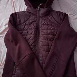 CALIA by Carrie Underwood Maroon Puffer Jacket brand new without tag never worn